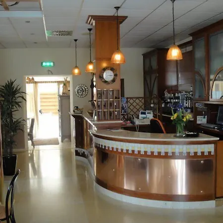 Hotel La Pergola Alba Adriatica